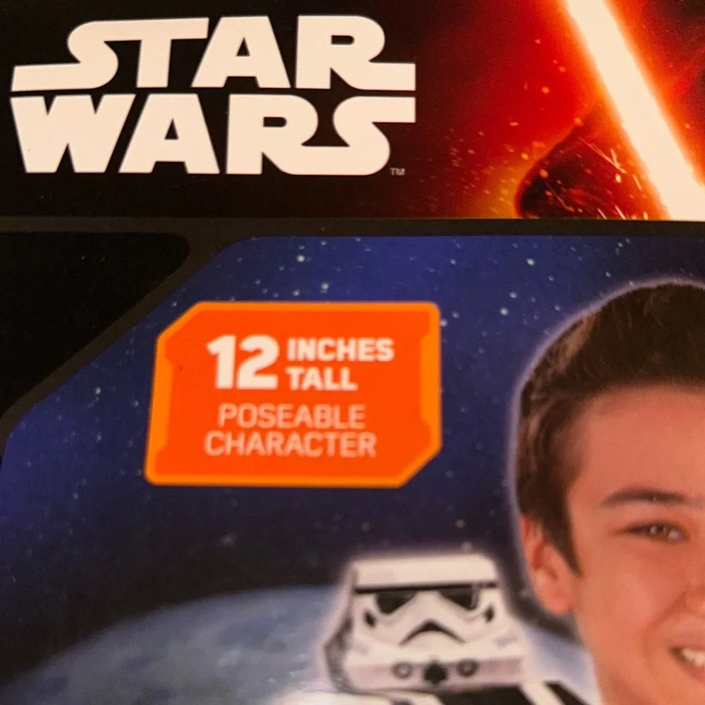 Disney Star Wars Papercraft Set - Stormtrooper, Chewbacca,‎ Darth Vader